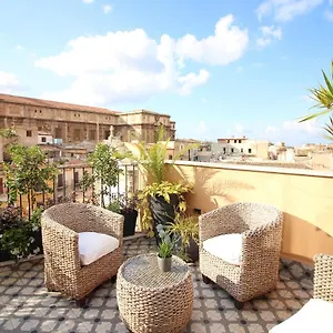 2* Bed & Breakfast Panto - Rooftop Boutique